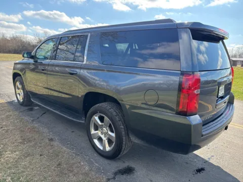More photos of 2019 Chevrolet Suburban LT at Hometown Chevrolet, OH