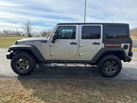 More photos of 2017 Jeep Wrangler Unlimited Rubicon Recon at Hometown Chevrolet, OH