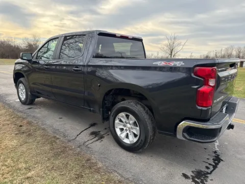 More photos of 2023 Chevrolet Silverado 1500 LT at Hometown Chevrolet, OH