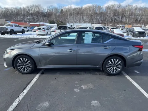 More photos of 2024 Nissan Altima 2.5 SV at Hometown Chevrolet, OH