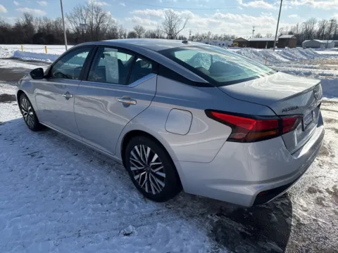 More photos of 2024 Nissan Altima 2.5 SV at Hometown Chevrolet, OH