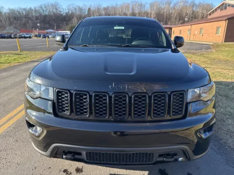 Photos of 2020 Jeep Grand Cherokee Upland Edition for sale in Waverly, OH at Hometown Chevrolet