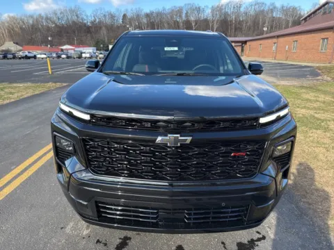 Photos of 2026 Chevrolet Traverse RS for sale in Waverly, OH at Hometown Chevrolet