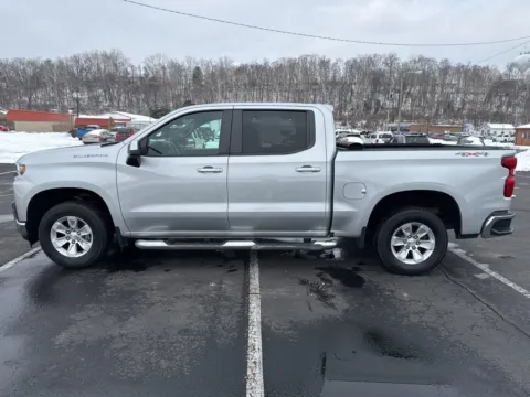More photos of 2021 Chevrolet Silverado 1500 LT at Hometown Chevrolet, OH