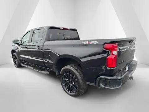 More photos of 2021 Chevrolet Silverado 1500 RST at Hometown Chevrolet, OH