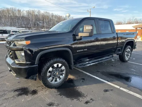 Another view of 2022 Chevrolet Silverado 2500HD Custom for sale in Waverly, OH at Hometown Chevrolet