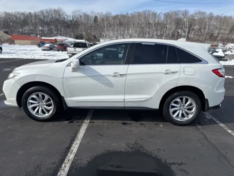 More photos of 2016 Acura RDX at Hometown Chevrolet, OH