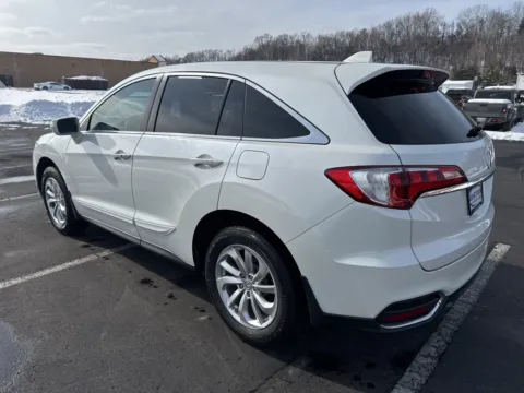 More photos of 2016 Acura RDX at Hometown Chevrolet, OH
