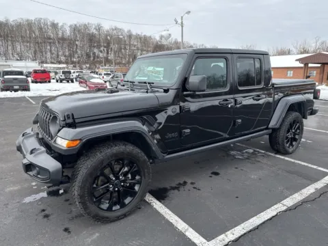 Another view of 2024 Jeep Gladiator Nighthawk for sale in Waverly, OH at Hometown Chevrolet