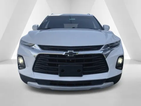 Photos of 2022 Chevrolet Blazer LT for sale in Waverly, OH at Hometown Chevrolet