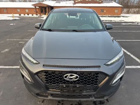 Photos of 2021 Hyundai Kona SE for sale in Waverly, OH at Hometown Chevrolet