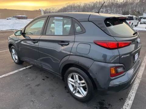 More photos of 2021 Hyundai Kona SE at Hometown Chevrolet, OH