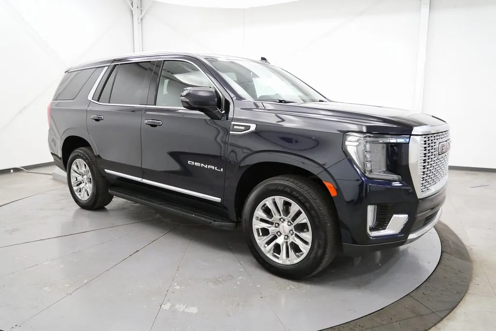 Blue 2021 GMC Yukon Denali for sale in Waverly, OH