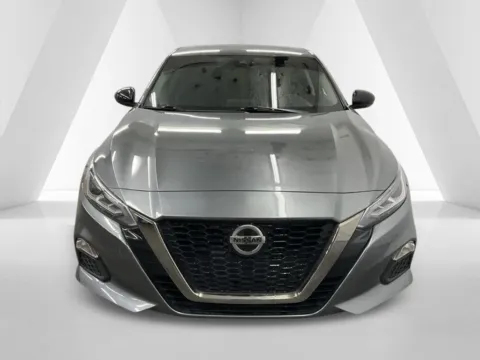 Photos of 2021 Nissan Altima 2.0 SR for sale in Waverly, OH at Hometown Chevrolet