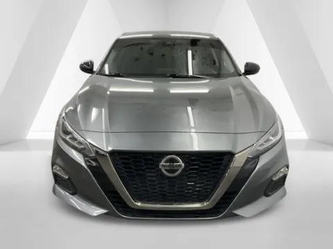 Photos of 2021 Nissan Altima 2.0 SR for sale in Waverly, OH at Hometown Chevrolet