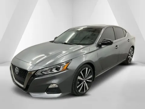 Another view of 2021 Nissan Altima 2.0 SR for sale in Waverly, OH at Hometown Chevrolet