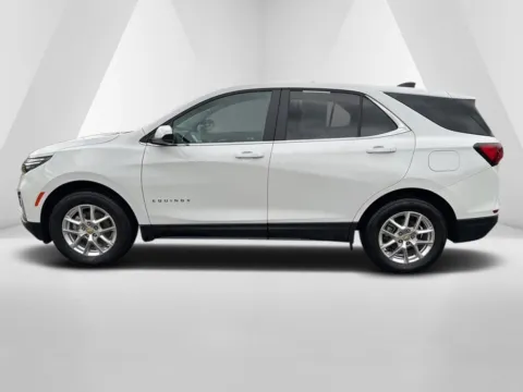 More photos of 2024 Chevrolet Equinox LT at Hometown Chevrolet, OH