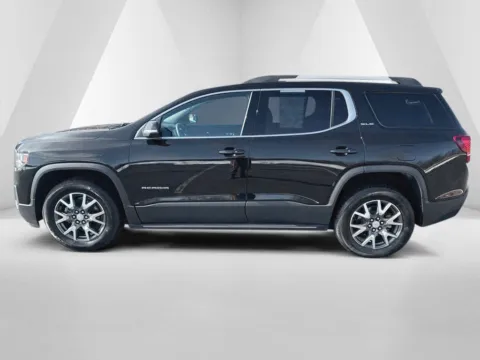 More photos of 2023 GMC Acadia SLE at Hometown Chevrolet, OH