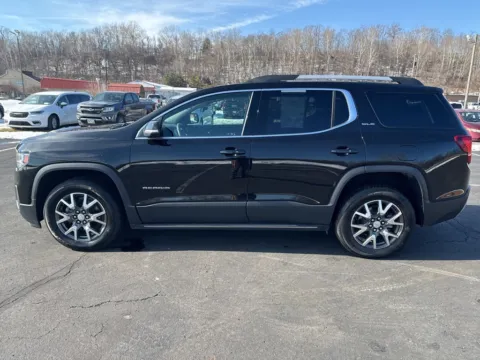 More photos of 2023 GMC Acadia SLE at Hometown Chevrolet, OH