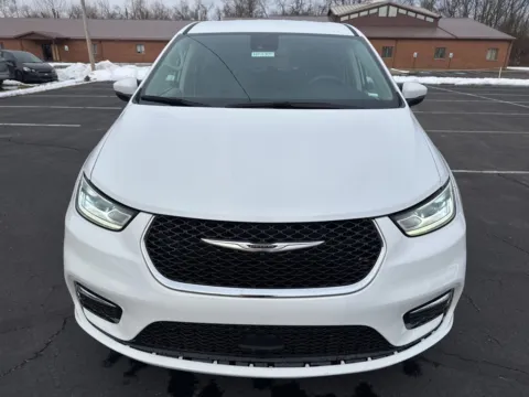 Photos of 2023 Chrysler Pacifica Touring L for sale in Waverly, OH at Hometown Chevrolet