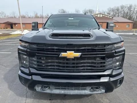 Photos of 2024 Chevrolet Silverado 2500HD Custom for sale in Waverly, OH at Hometown Chevrolet