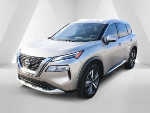 Another view of 2022 Nissan Rogue Platinum for sale in Waverly, OH at Hometown Chevrolet