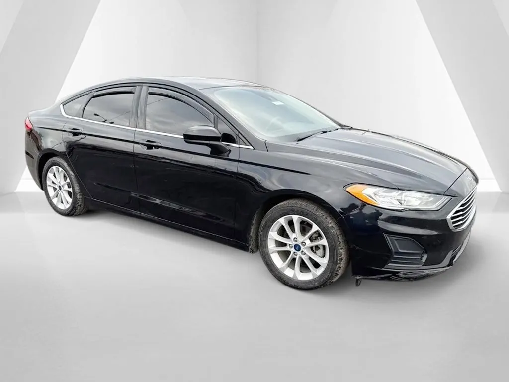 Used 2019 Ford Fusion SE with VIN 3FA6P0HD4KR248855 for sale in Waverly, OH