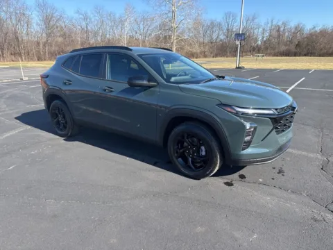 Gray 2026 Chevrolet Trax LT for sale in Waverly, OH