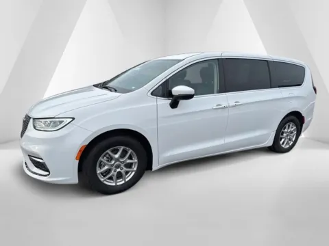 Another view of 2023 Chrysler Pacifica Touring L for sale in Waverly, OH at Hometown Chevrolet