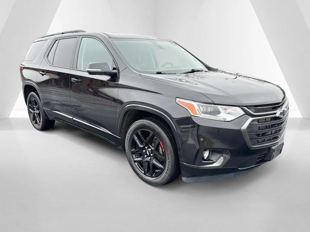 Black 2020 Chevrolet Traverse Premier for sale in Waverly, OH