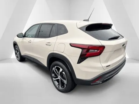 More photos of 2026 Chevrolet Trax 1RS at Hometown Chevrolet, OH