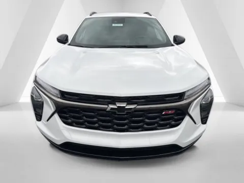 Photos of 2026 Chevrolet Trax 2RS for sale in Waverly, OH at Hometown Chevrolet