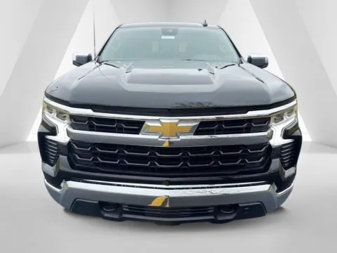 Photos of 2026 Chevrolet Silverado 1500 LT for sale in Waverly, OH at Hometown Chevrolet