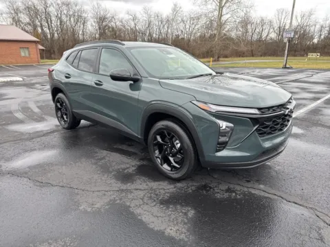 Gray 2026 Chevrolet Trax LT for sale in Waverly, OH