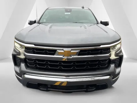 Photos of 2026 Chevrolet Silverado 1500 LT for sale in Waverly, OH at Hometown Chevrolet