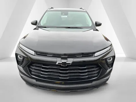 Photos of 2026 Chevrolet TrailBlazer LT for sale in Waverly, OH at Hometown Chevrolet