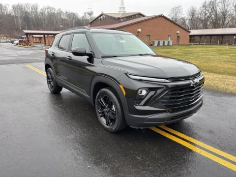 Black 2026 Chevrolet TrailBlazer LT for sale in Waverly, OH