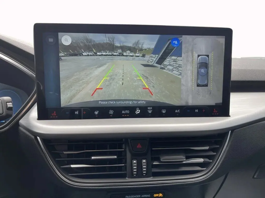 2024 Ford Escape Platinum - Photo 25