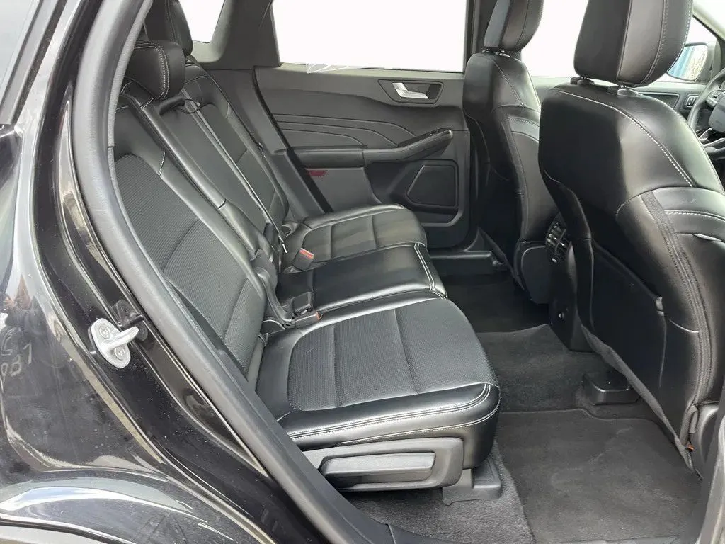 2024 Ford Escape Platinum - Photo 17