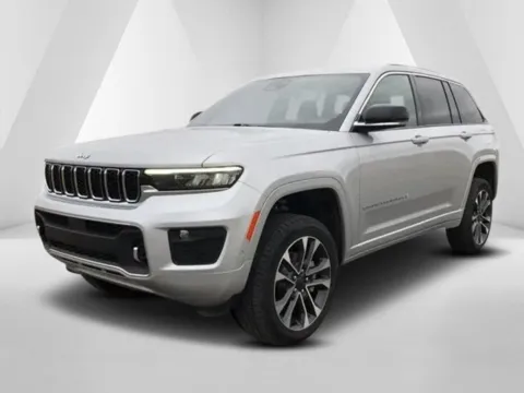 Another view of 2022 Jeep Grand Cherokee Overland for sale in Waverly, OH at Hometown Chevrolet