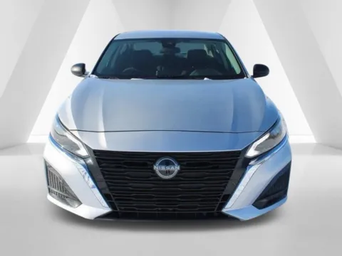 Photos of 2024 Nissan Altima 2.5 SV for sale in Waverly, OH at Hometown Chevrolet