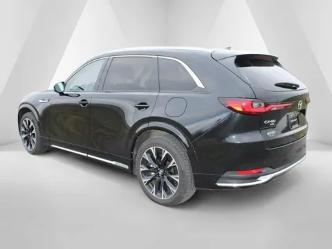 More photos of 2024 Mazda CX-90 3.3 Turbo S at Hometown Chevrolet, OH