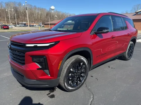 Another view of 2026 Chevrolet Traverse LT for sale in Waverly, OH at Hometown Chevrolet