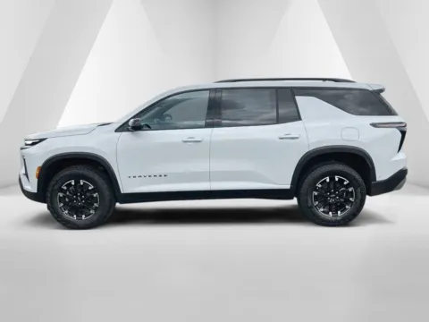 More photos of 2026 Chevrolet Traverse Z71 at Hometown Chevrolet, OH