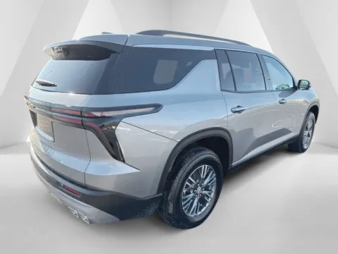 More photos of 2026 Chevrolet Traverse LT at Hometown Chevrolet, OH