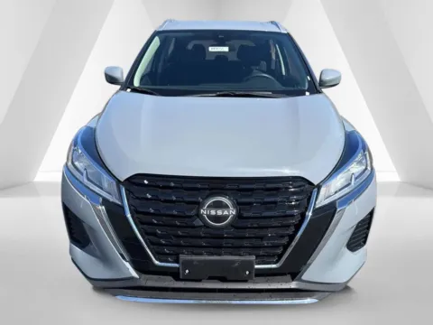 Photos of 2023 Nissan Kicks SV for sale in Waverly, OH at Hometown Chevrolet