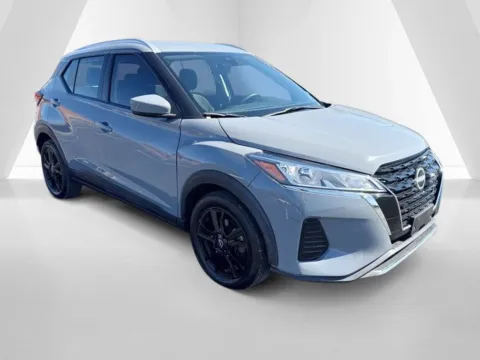 Gray 2023 Nissan Kicks SV for sale in Waverly, OH