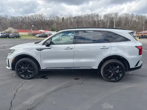 More photos of 2022 Kia Sorento SX at Hometown Chevrolet, OH