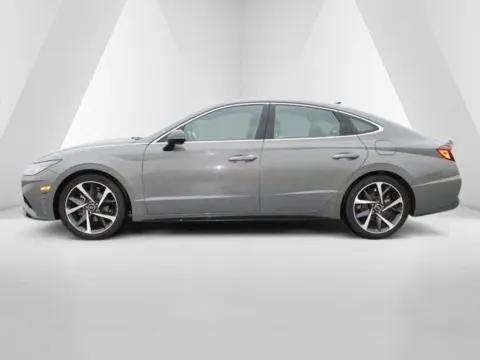 More photos of 2023 Hyundai Sonata SEL Plus at Hometown Chevrolet, OH