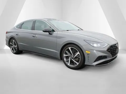 Gray 2023 Hyundai Sonata SEL Plus for sale in Waverly, OH